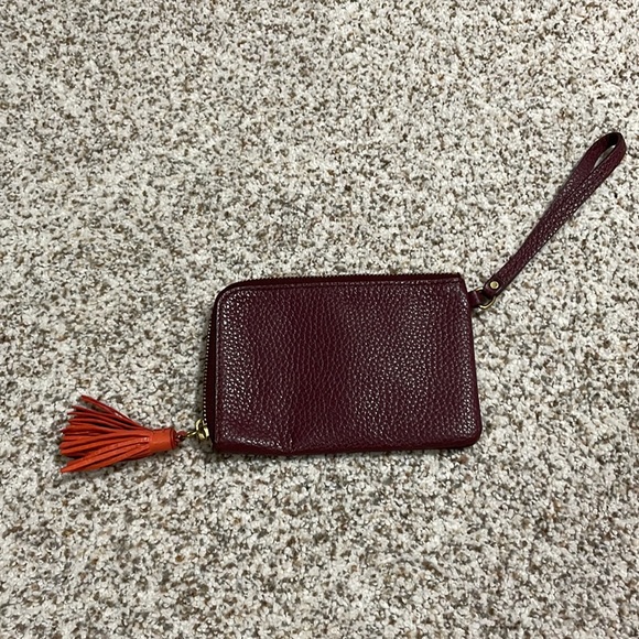 Fossil Leather Burgundy Wristlet - Picture 5 of 5